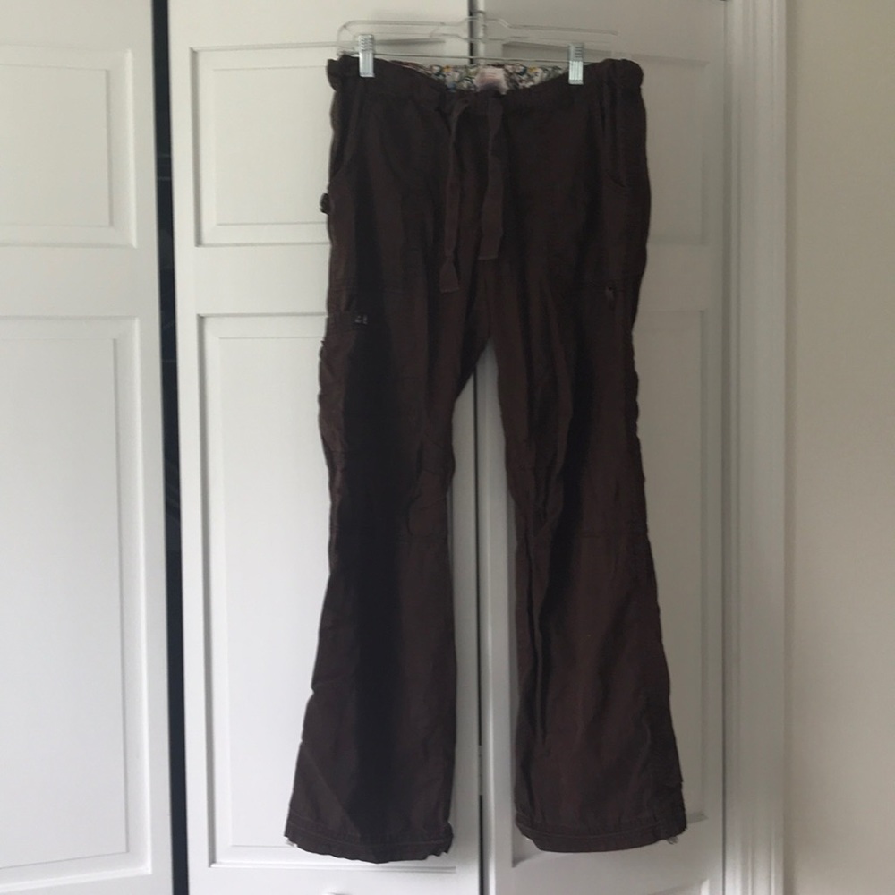 Koi scrub bottoms